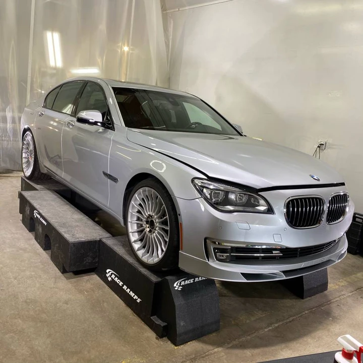2015 BMW Alpina B7 - Image 5 of 19