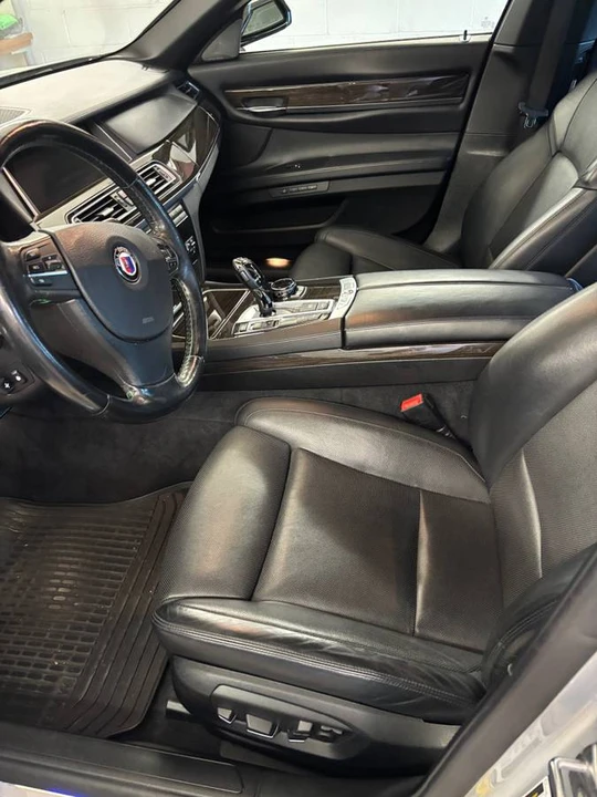 2015 BMW Alpina B7 - Image 17 of 19