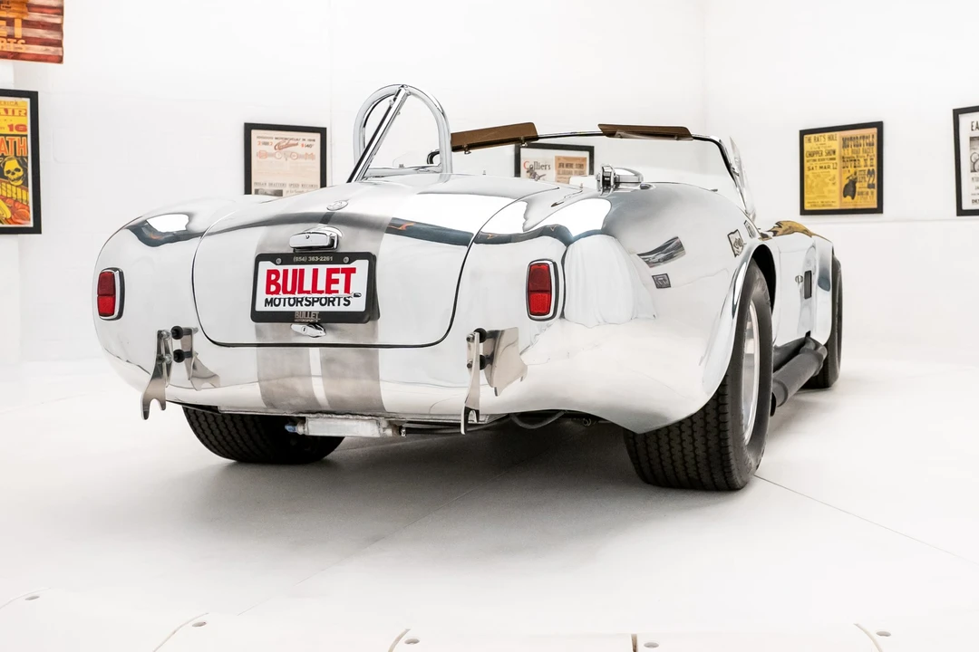 Shelby Cobra Replica - Image 18 of 31