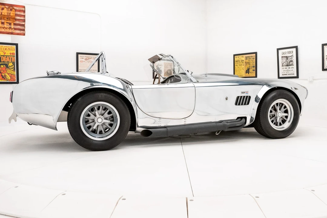 Shelby Cobra Replica - Image 16 of 31