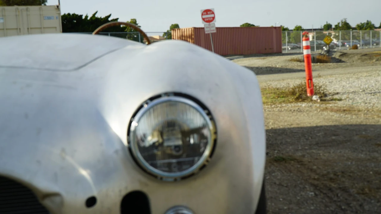 Shelby Cobra Replica - Image 15 of 31