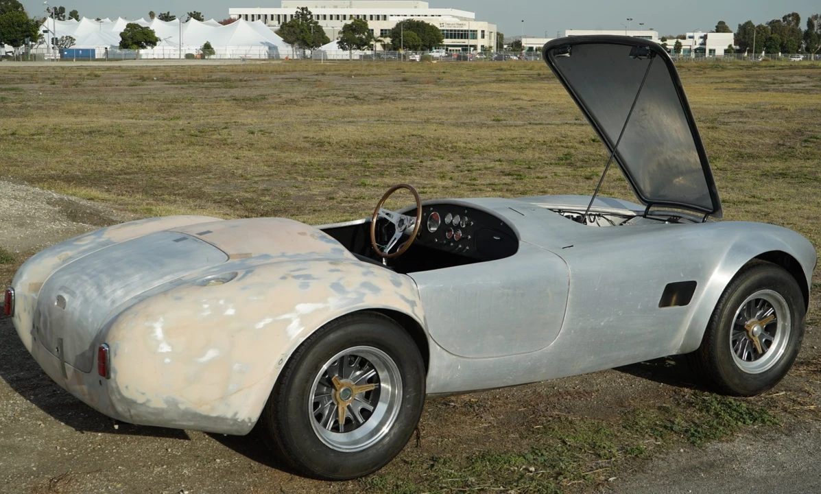 Shelby Cobra Replica - Image 7 of 31