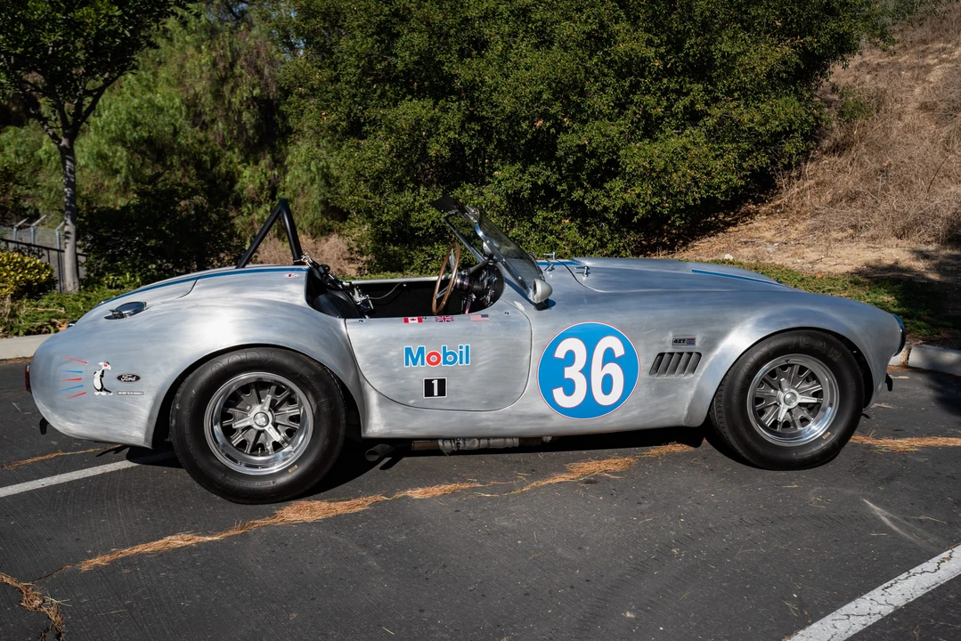 Shelby Cobra Replica - Image 5 of 31