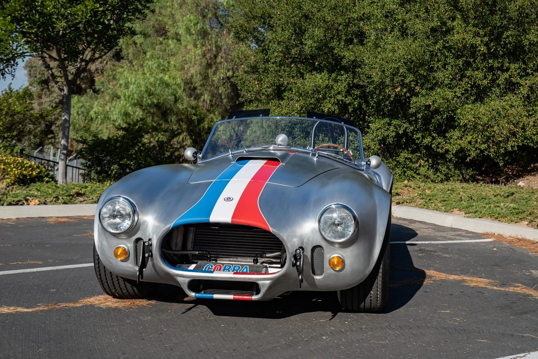Shelby Cobra Replica - Image 28 of 31