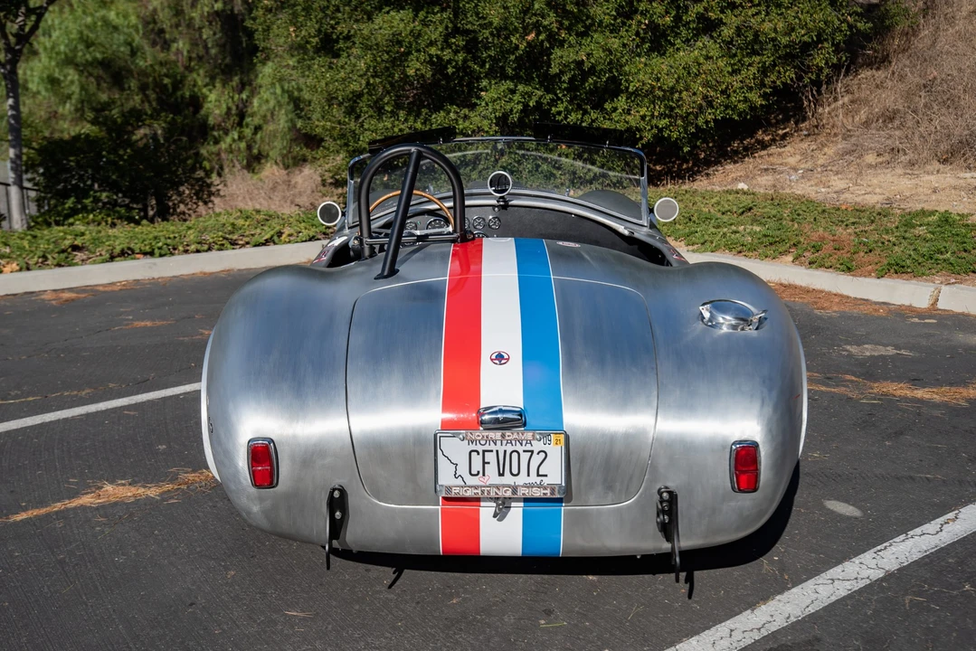 Shelby Cobra Replica - Image 13 of 31