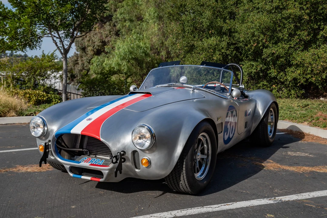 Shelby Cobra Replica - Image 26 of 31