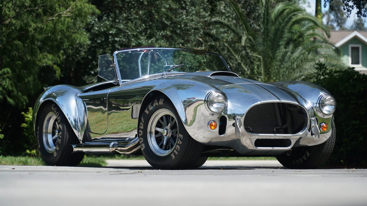 Shelby Cobra Replica - Image 6 of 31
