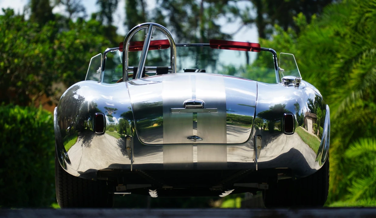 Shelby Cobra Replica - Image 11 of 31