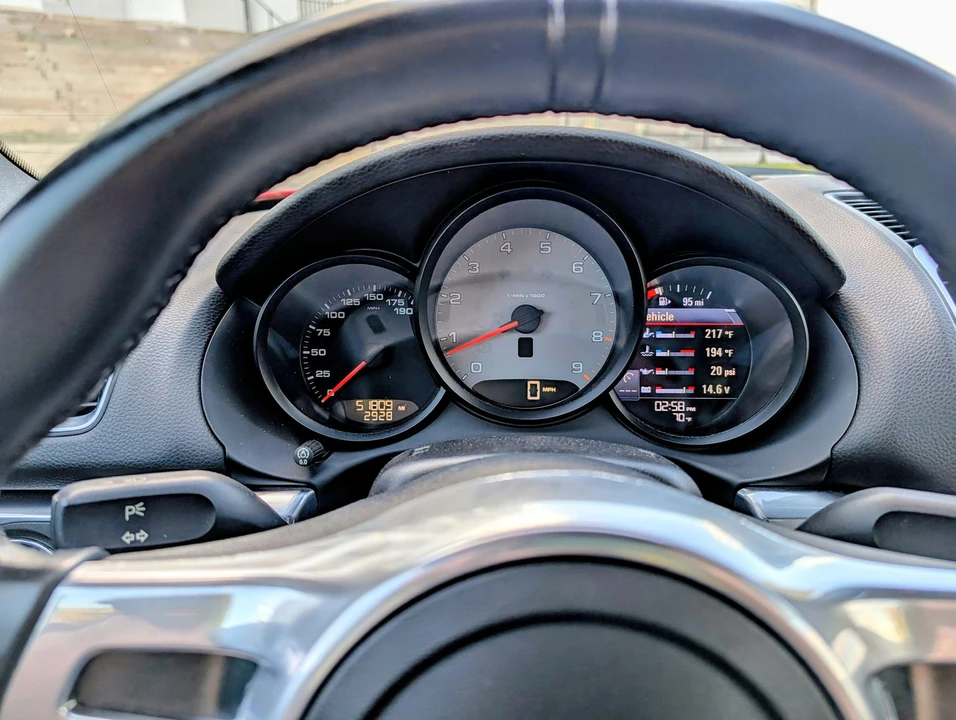 2014 Porsche 981 Cayman S - Image 12 of 31