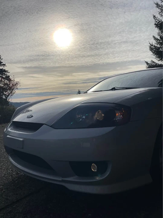 2006 Hyundai Tiburon - Image 2 of 9