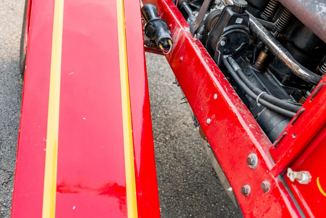 American LaFrance - Image 30 of 31