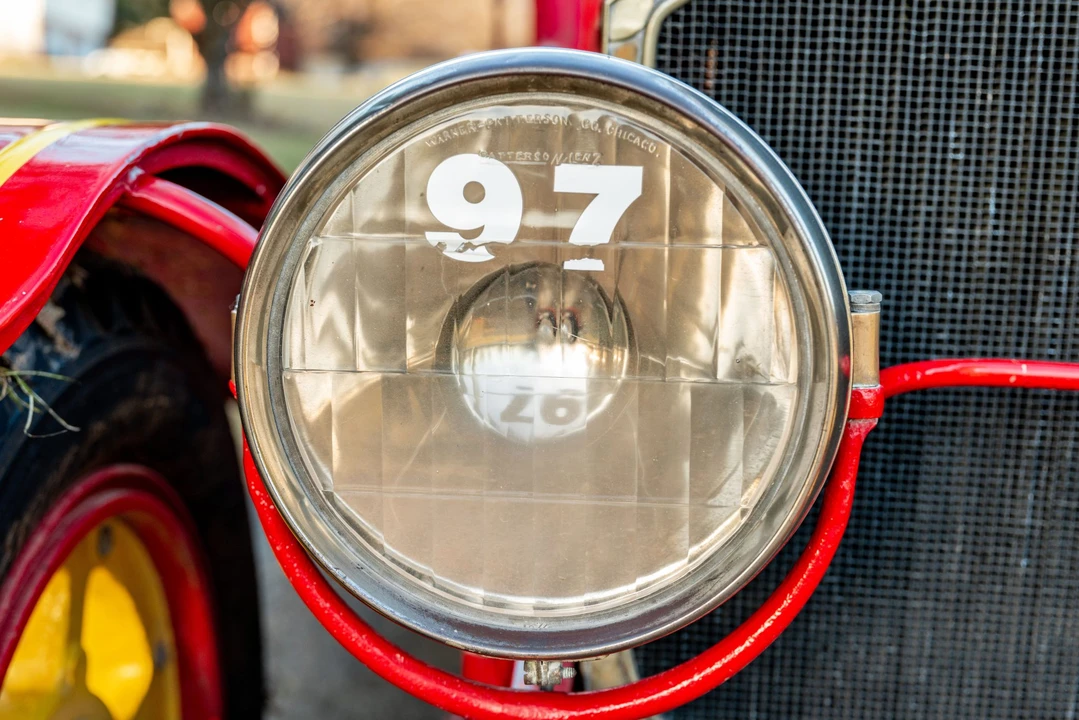 American LaFrance - Image 17 of 31