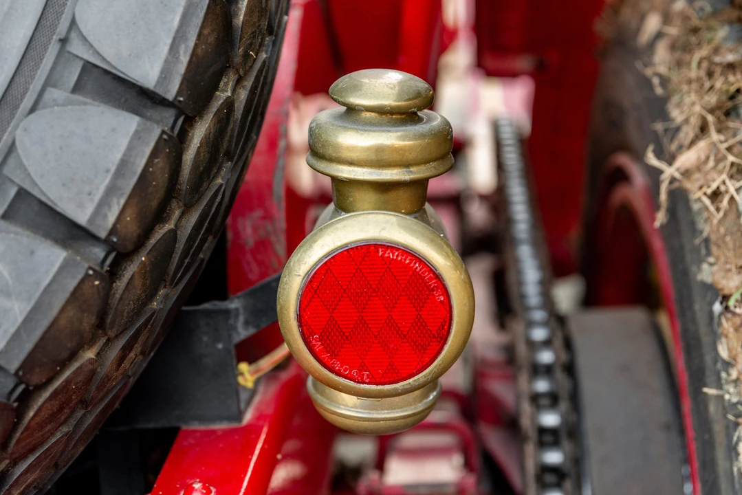 American LaFrance - Image 21 of 31