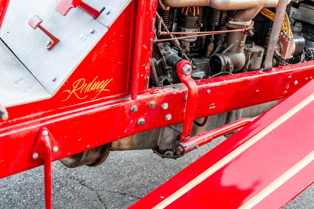 American LaFrance - Image 29 of 31