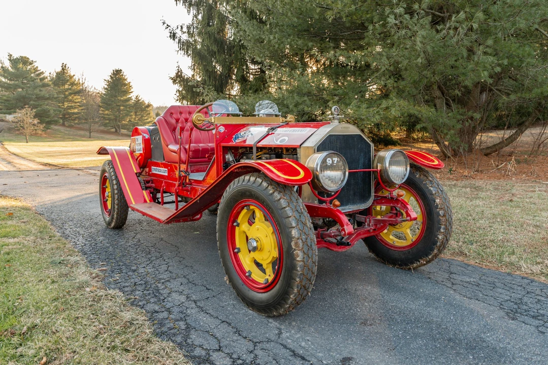 American LaFrance - Image 12 of 31