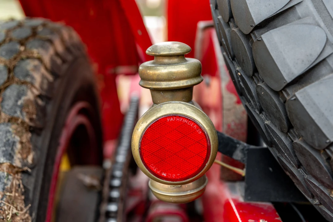 American LaFrance - Image 22 of 31