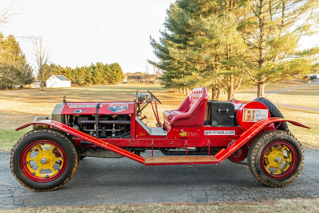 American LaFrance - Image 16 of 31