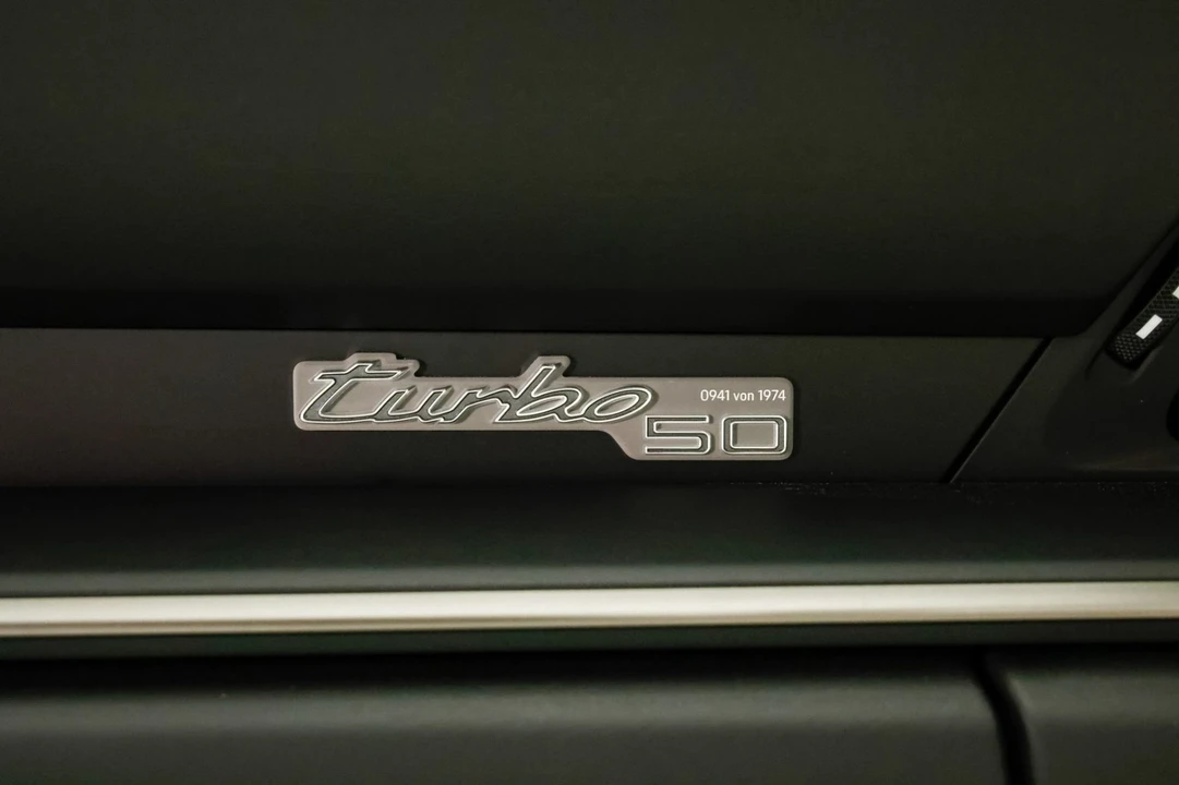 2025 Porsche 992 Turbo - Image 6 of 10
