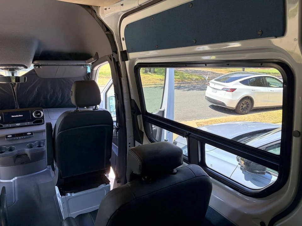 2026 Mercedes-Benz VS30 Sprinter - Image 13 of 18
