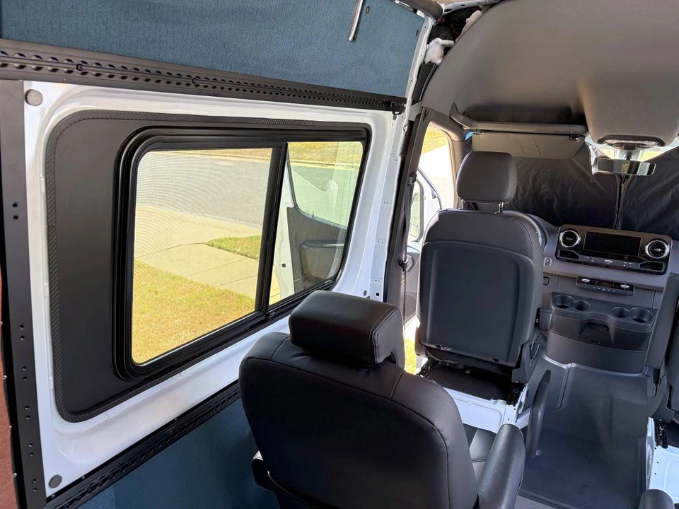 2026 Mercedes-Benz VS30 Sprinter - Image 12 of 18