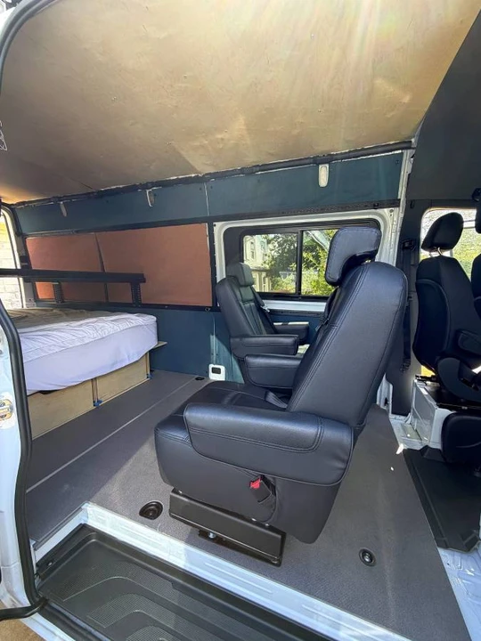 2026 Mercedes-Benz VS30 Sprinter - Image 11 of 18