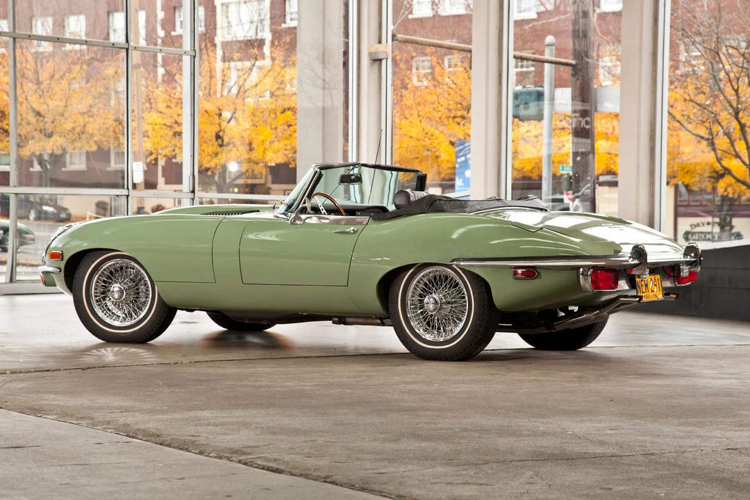 1969 Jaguar E-Type Series 2 - Image 9 of 9