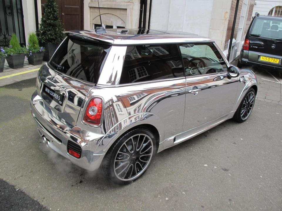 2010 Mini Mini 2nd Gen - Image 2 of 4