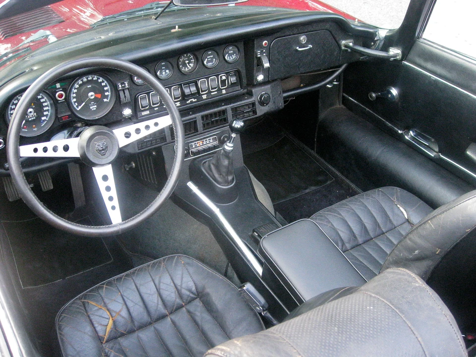 1972 Jaguar E-Type Series 3 V12 - Image 2 of 3