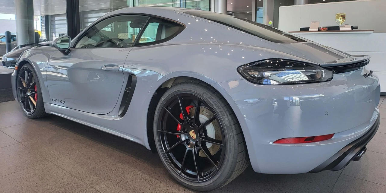 2023 Porsche 718 Cayman GTS 4.0 - Image 12 of 24