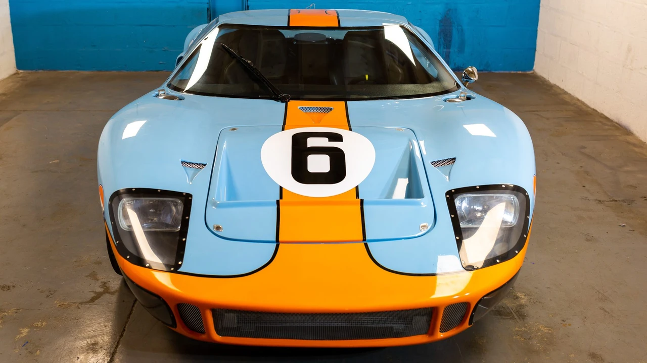 Ford Replica - Image 23 of 31