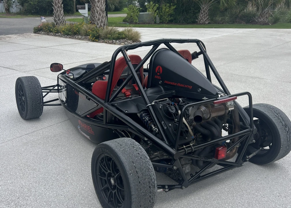 Ariel - Image 12 of 31