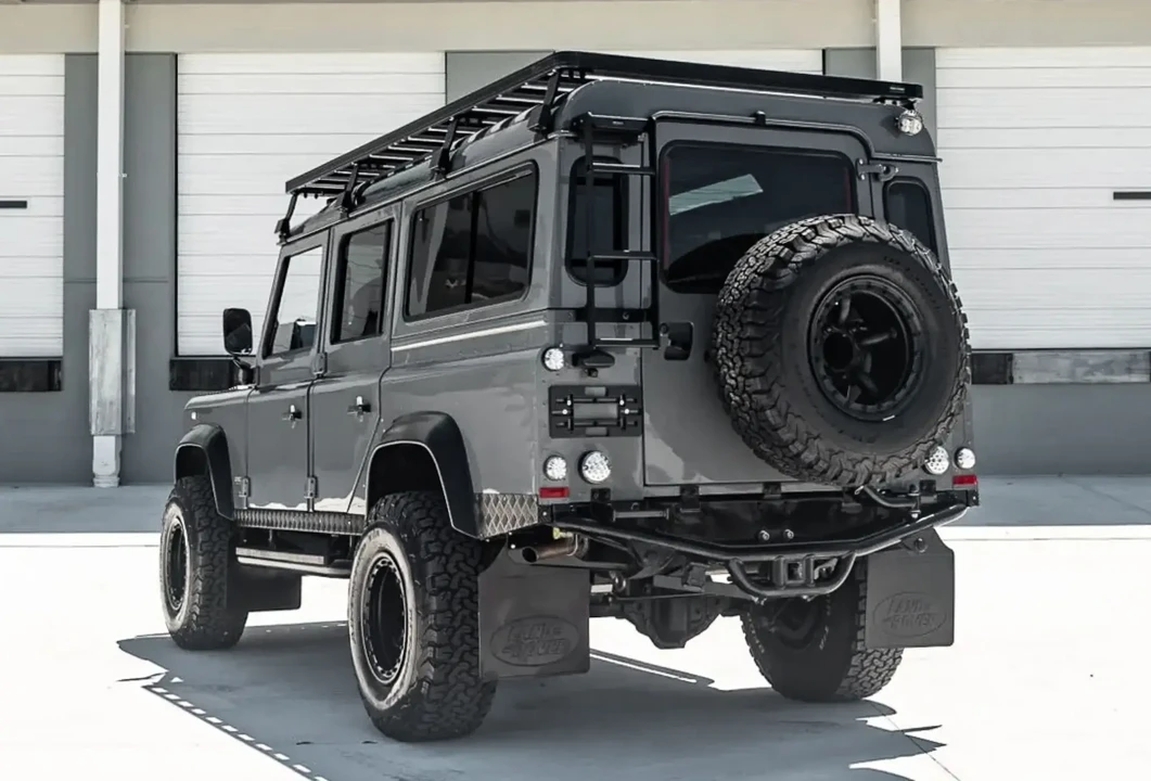 1992 Land Rover Defender 110 - Image 6 of 6