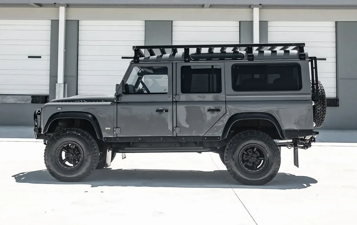 1992 Land Rover Defender 110 - Image 4 of 6