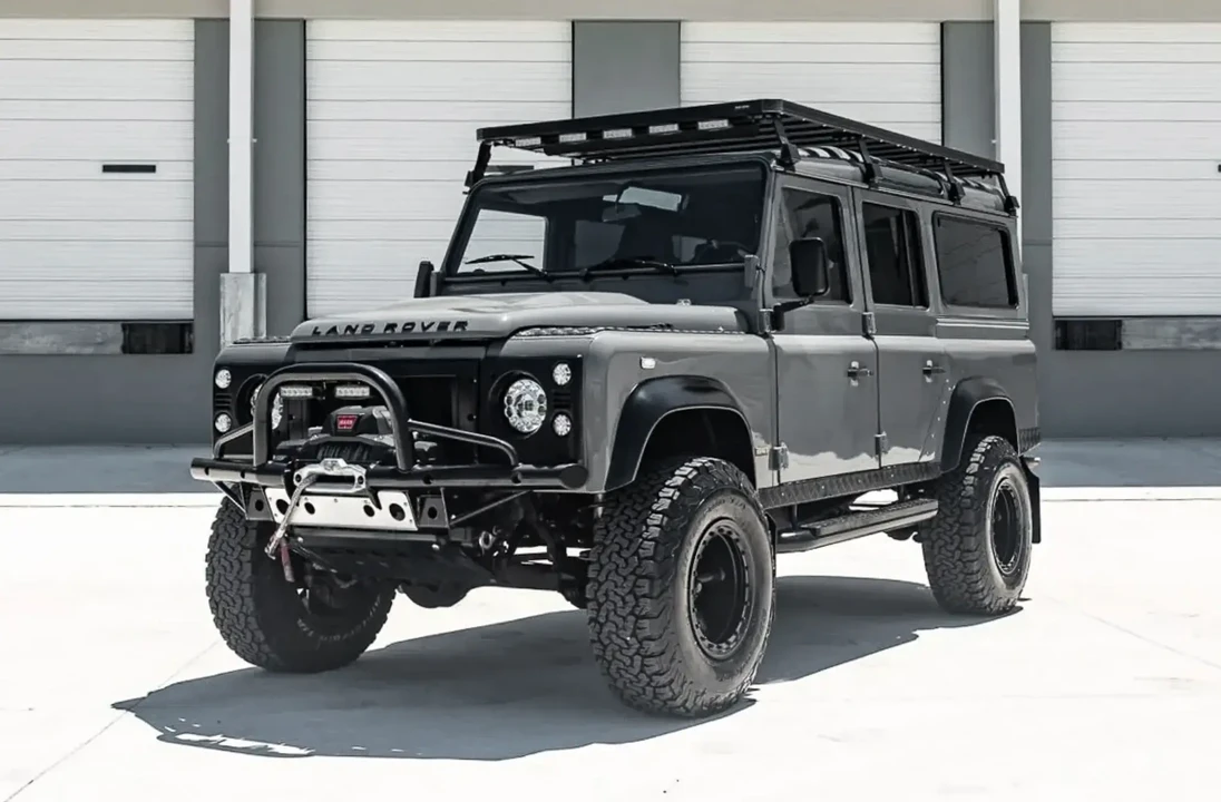 1992 Land Rover Defender 110 - Image 2 of 6
