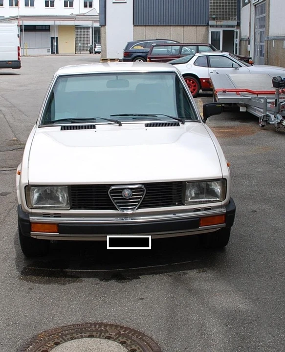 1980 Alfa Romeo Alfetta - Image 9 of 31