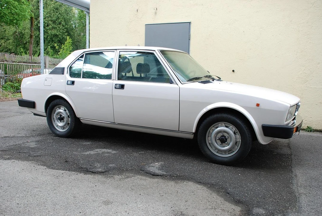 1980 Alfa Romeo Alfetta - Image 14 of 31