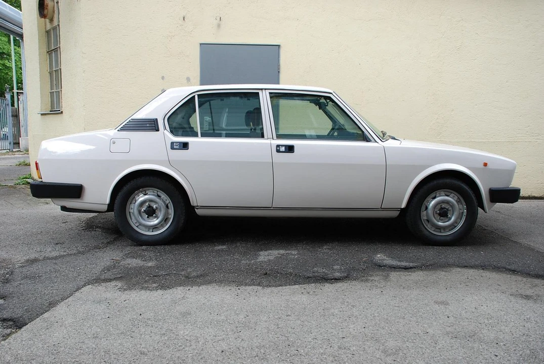 1980 Alfa Romeo Alfetta - Image 15 of 31