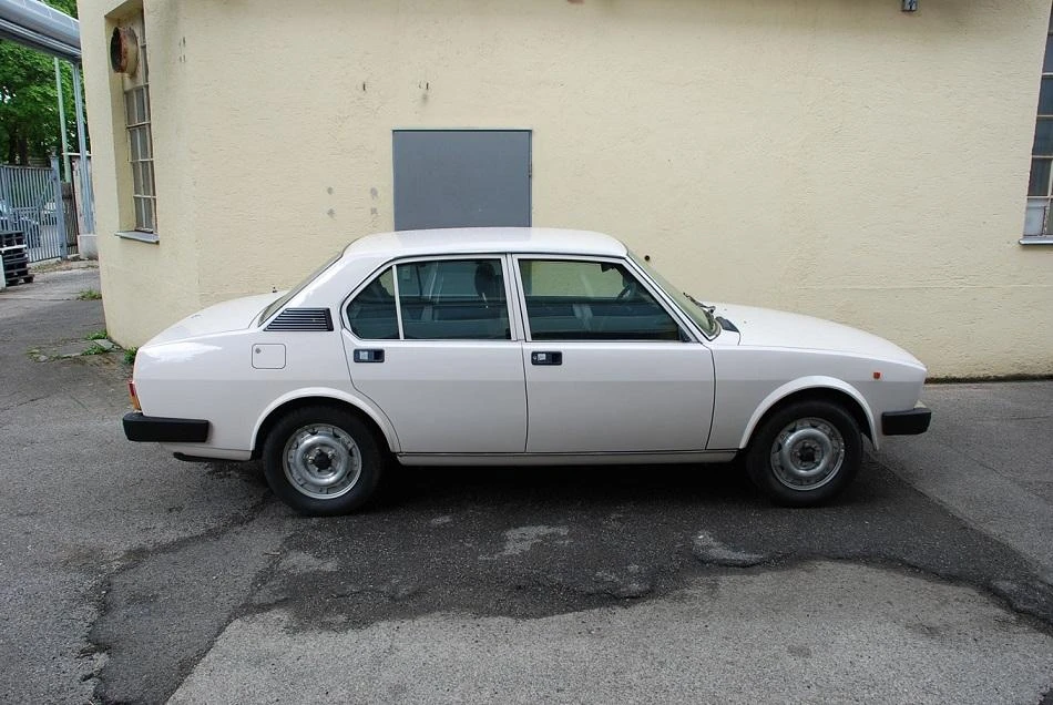 1980 Alfa Romeo Alfetta - Image 17 of 31