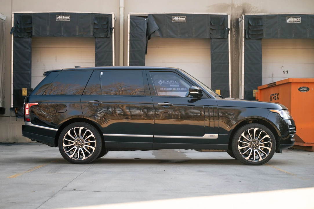 2017 Land Rover Range Rover L405 - Image 4 of 31
