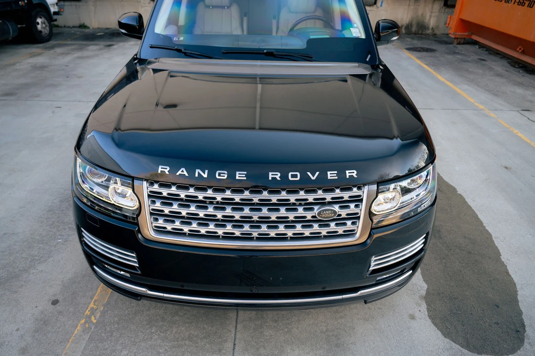 2017 Land Rover Range Rover L405 - Image 13 of 31