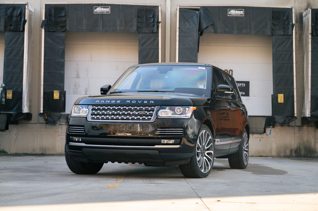2017 Land Rover Range Rover L405 - Image 2 of 31