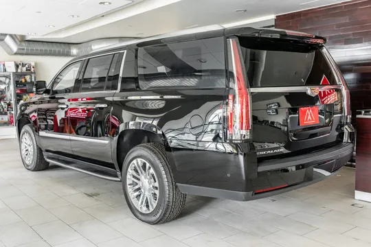 2019 Cadillac Escalade 4th Gen - Image 4 of 31