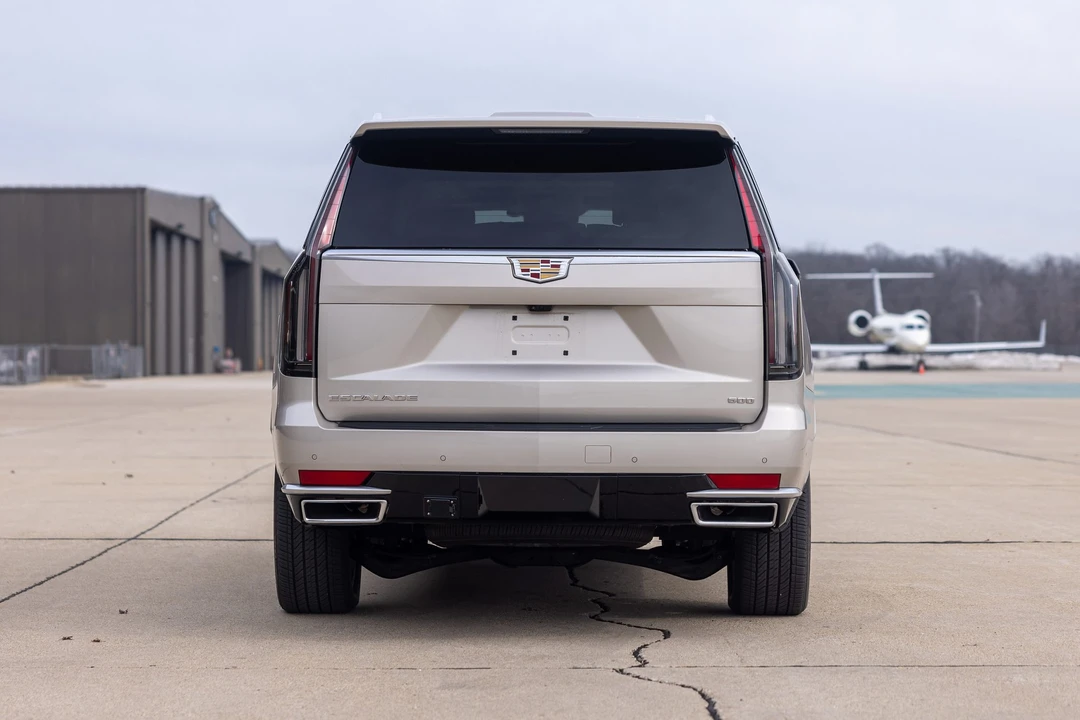 2021 Cadillac Escalade 5th Gen - Image 20 of 31