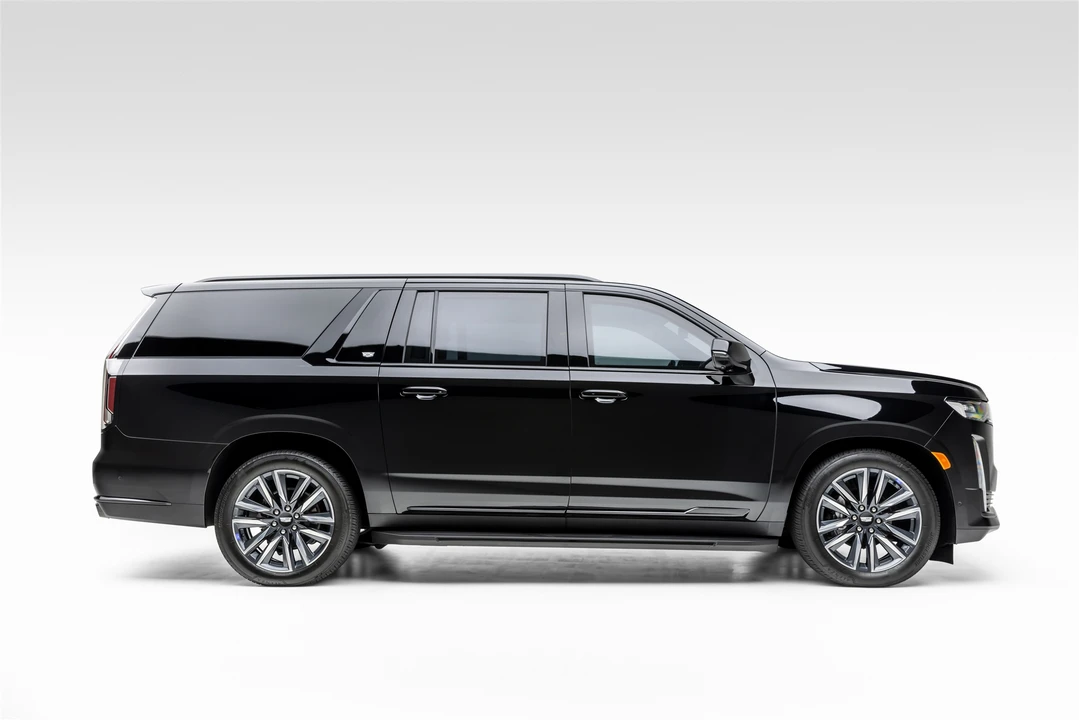 2022 Cadillac Escalade 5th Gen - Image 11 of 31