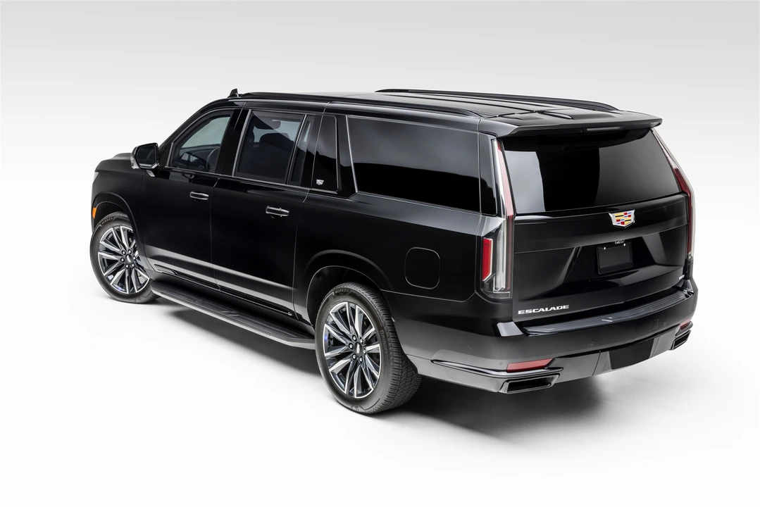 2022 Cadillac Escalade 5th Gen - Image 19 of 31
