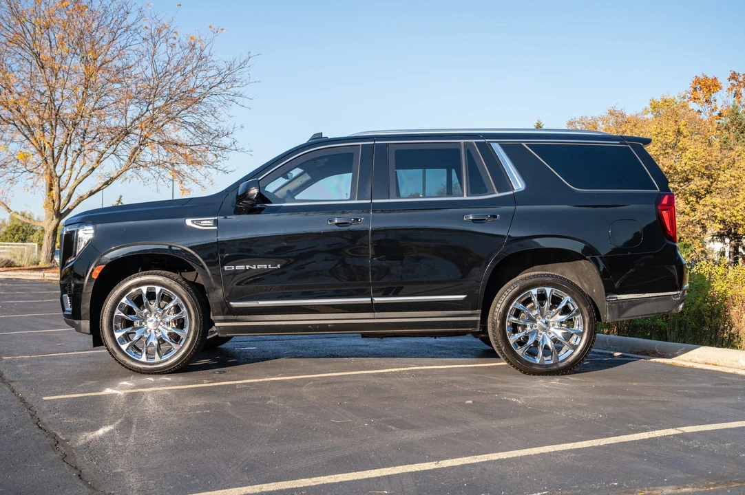 2022 GMC Yukon 5th Gen - Image 7 of 31