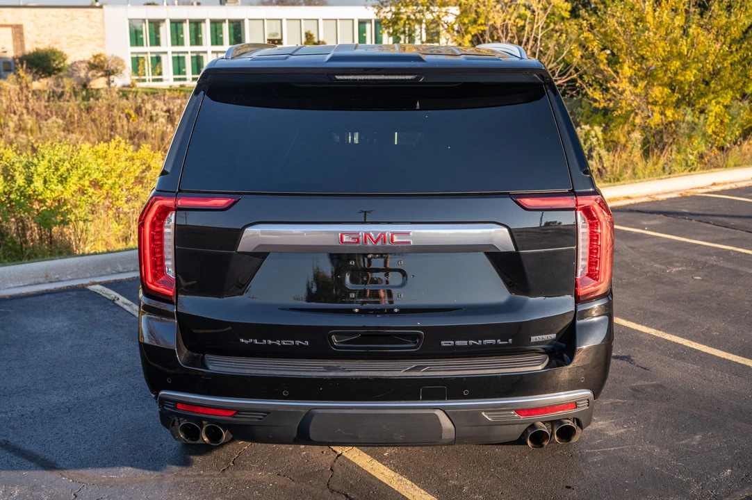 2022 GMC Yukon 5th Gen - Image 10 of 31