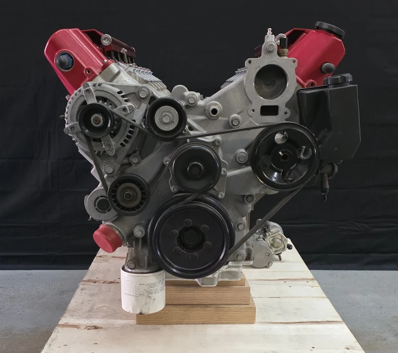 Parts & Memorabilia Engines - Image 3 of 5