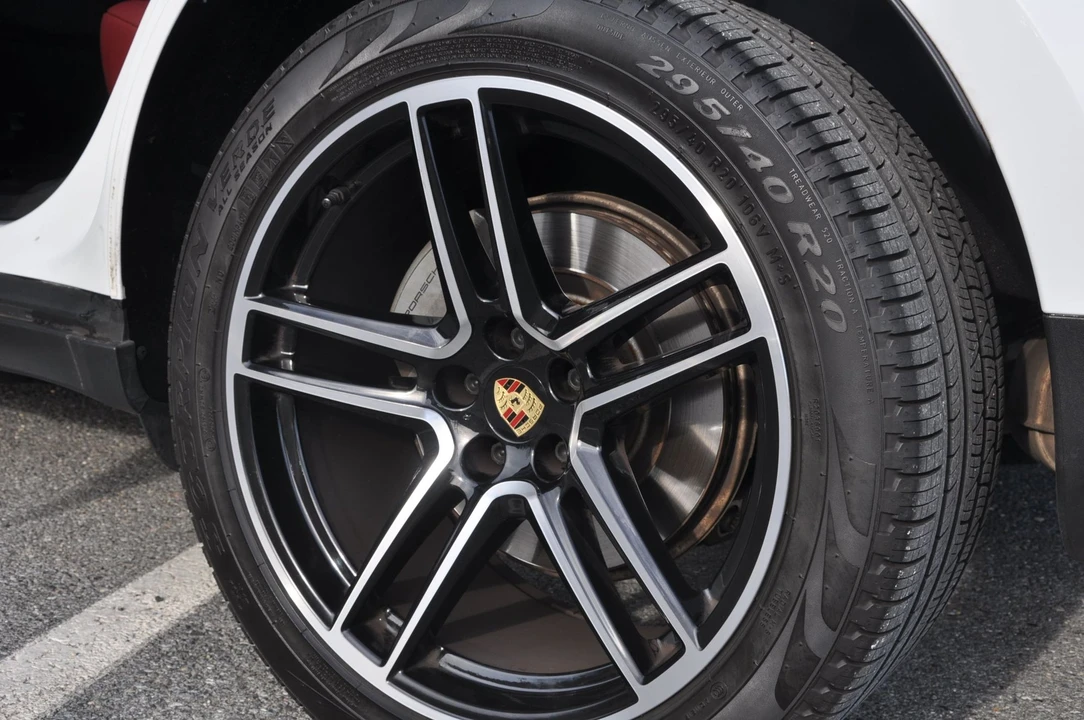 2020 Porsche Macan S - Image 7 of 8