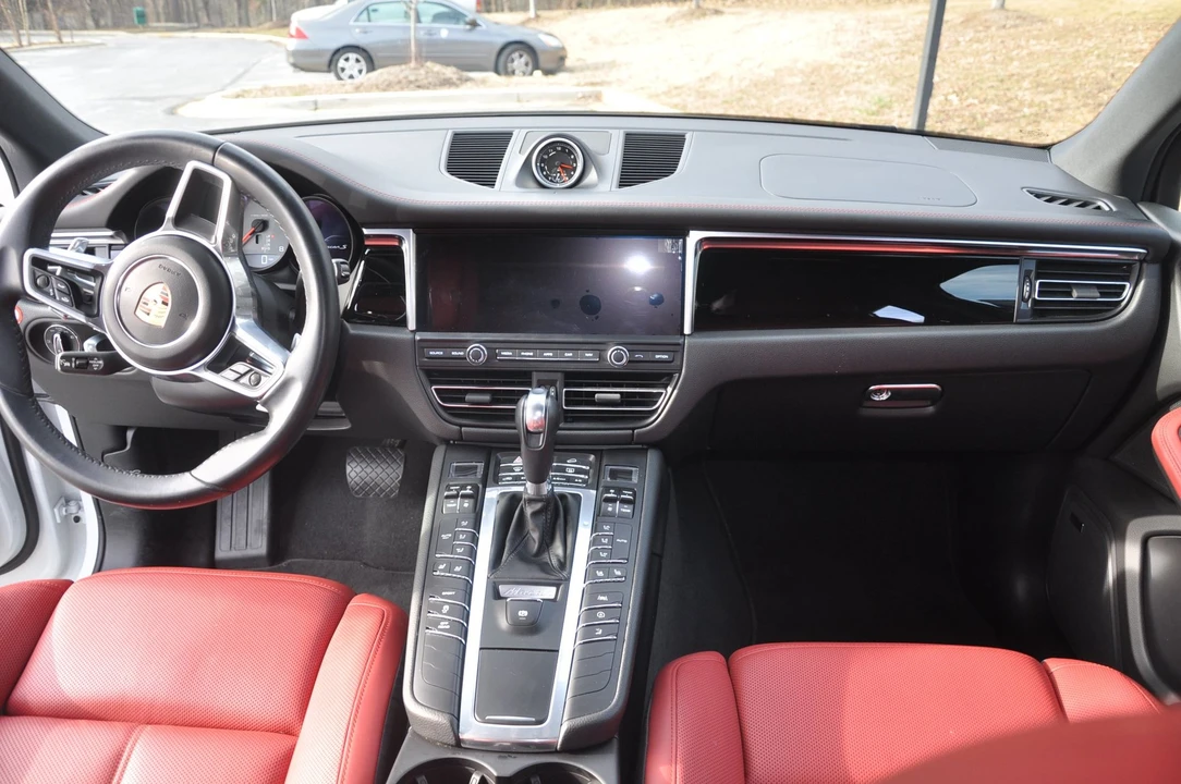 2020 Porsche Macan S - Image 2 of 8